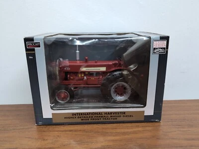 1/16 SpecCast International Harvester Farmall W450D diesel WF Tractor  - Image 1 of 3