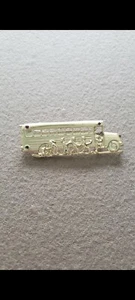 Danecraft - School Bus Teacher with Kids Gold Tone Brooch Pin - 20 - Picture 1 of 4