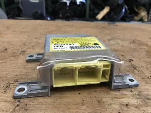 Mitsubishi Pinini Airbag Steuergerät MR530940 - Bild 1 von 2