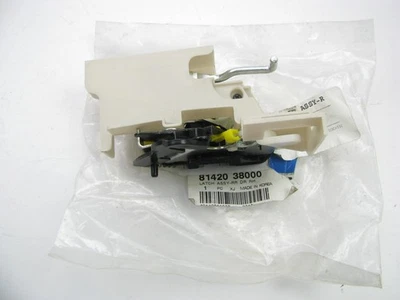 NEW - OEM Rear Right Side Door Lock Latch For 99-05 Hyundai Sonata 8142038000 - Image 1 of 3
