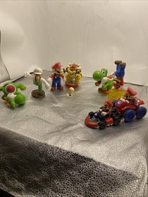 Lot Of  9 Vintage Super Mario Bros Nintendo Applause Jakks PVC Figures Yoshi NES