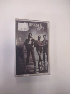 ALABAMA - ALABAMA LIVE CASSETTE TAPE LIKE NEW OOP  - Picture 1 of 3