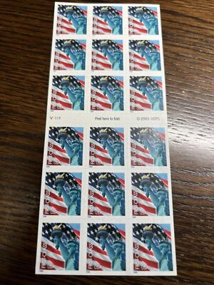 Scott #3975a Statue of Liberty & Flag Booklet of 18 Stamps - MNH-2006 - Image 1 of 2