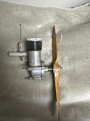 Ohlsson & Rice sideport .60 cubic inch (10cc)  With Prop - Image 1 of 4