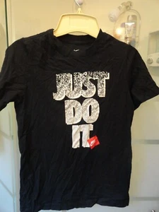 NWOT Boys Black Nike Just Do It SS T-Shirt - SZ M - Picture 1 of 3