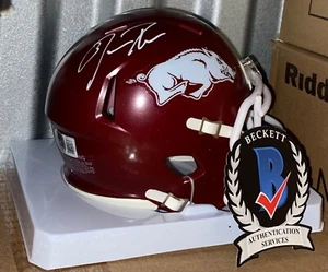 Jason Peters Signed Autographed Mini Helmet Arkansas Razorbacks Beckett Wit - Picture 1 of 1