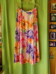 Sommerlicher Rock von ALBA MODA, hinten und vorne zwei Schlitze, 100 %Viskose, - Bild 1 von 3