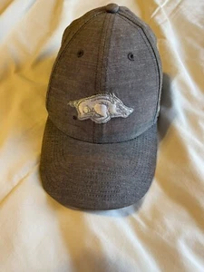 NIKE RAZORBACK HAT GREY/WHITE DECAL  1 SIZE LEGACY91 ADJ. BUCKLE PRE-OWNED - Picture 1 of 7