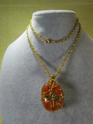 Colgante de cornalina envuelto y dije con collar de acero inoxidable chapado en oro de 24"/L Foto 1 de 4