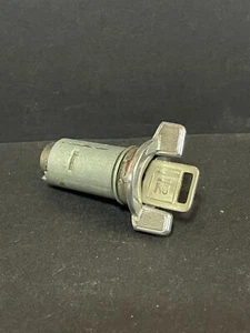 Chevy Buick Pontiac Cadillac Olds Ignition Switch Lock Cylinder GM with one key - Picture 1 of 2