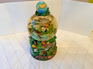 Animal Kingdome musikalischer großer Wasserball Schneekugel 9 Zoll groß Bären - Bild 1 von 14