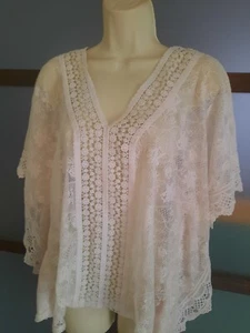 Candies Top Shirt Blouse Cream Lace Boho Pullover Batwing Sleeves sz M Women's - Picture 1 of 5