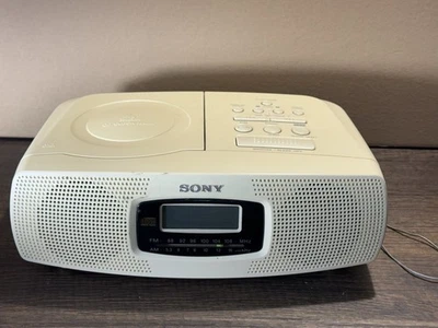 Sony ICF-CD820 AM/FM Dual Alarm Clock Radio CD Player - TESTED - Image 1 of 4