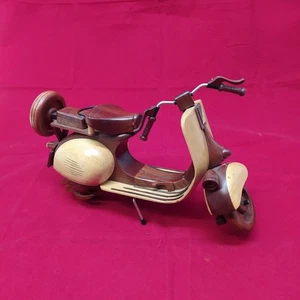 Modellino di VESPA Piaggio anni 50 in legno - Picture 1 of 8
