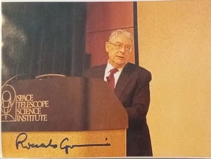 Riccardo Giacconi 1931-2018 Premio Nobel autógrafo firmado foto 6"x8" - Imagen 1 de 1