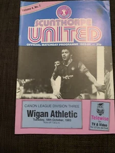1983 Scunthorpe United V Wigan Athletic Football Programme - Picture 1 of 3