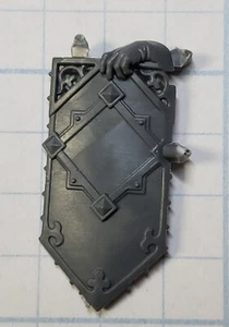 Warhammer Cities of Sigmar Bits Freeguild Marshal Tower Shield Left - Picture 1 of 2