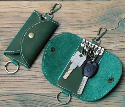 2piece men women key chain case ring holder pocket cow Leather pouch green H343 - Image 1 of 3