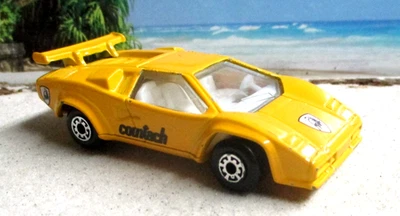 MATCHBOX  LAMBORGHINI COUNTACH LP 5000S 1985 MACAU YELLOW  1/64 - Image 1 of 4