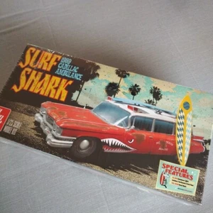 AMT Surf Shark 1959 Cadillac Ambulance 1/25 Scale Model AMT1242/12 - Picture 1 of 6