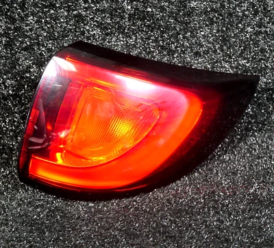 CHRYSLER PACIFICA TailLight Rear Right Passg RH LED 68229026AF  2017 2020 OEM - Image 1 of 4