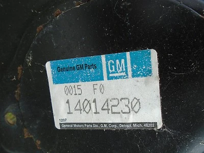 14014230 GM nos Radiator Support Chevy Suburban Chevrolet Blazer GMC Foto 1 de 3