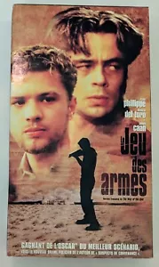 Le Jeu des Armes VHS (2000) - NTSC - French - VG (Tested) - Picture 1 of 8