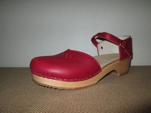 SVEN ORIGINAL Red Leather Perofrated Mary-Jane Closed-Back Swedish Clogs ~ 46 - Picture 1 of 10