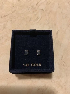 14k Yellow Peruvian Gold Natural Aquamarine Stud Earrings - Picture 1 of 5