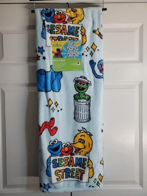 Cobertor decorativo Sesame Street ELmo & Friends 50" X 70" super macio🔵🔴 - Imagem 1 de 4