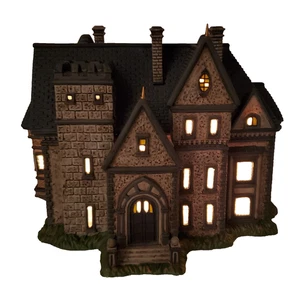 Dept 56 DC Comics Village Batman Wayne Manor Bruce and Alfred 6002318 WB Mansion - Picture 1 of 5