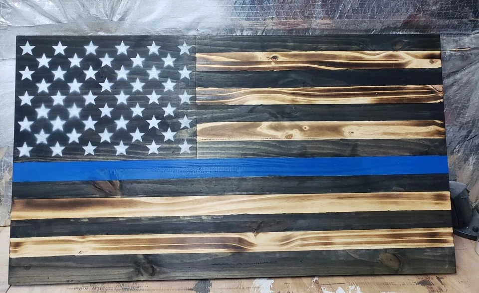 Bandera americana de madera delgada línea azul hecha a mano Foto 1 de 1