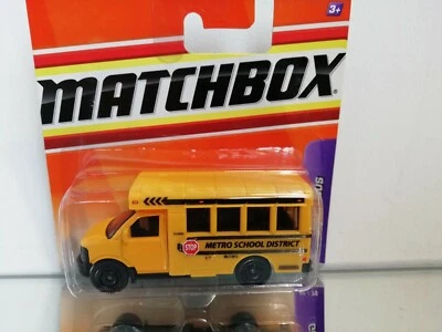 MATCHBOX GMC BUS METRO SCHOOL DISTRICT ON BLISTER - Immagine 1 di 3