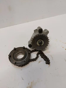 TRIUMPH 1050 SPRINT ST ENGINE OIL PUMP 2005     (D7) - Picture 1 of 4