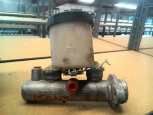 Brake Master Cylinder Fits 96-97 NISSAN PICKUP 161889 - Picture 1 of 2