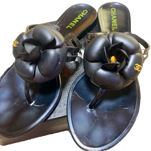 Chanel Camellia Beach Sandals Black Size 36 Used - Picture 1 of 5