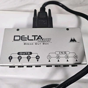 M-AUDIO DELTA SERIE BREAK OUT BOX MIT DICKEM LEITFÄHIGEM CP KABEL ungetestet (J) - Bild 1 von 6