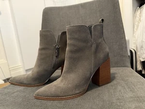 Nine West Suede Ankle Boots Size 6.5M - Picture 1 of 3