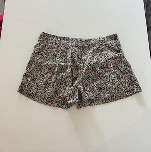 Corey Lynn Calter Floral Silk Cotton Pleated Shorts Anthropologie Twee 12 - Picture 1 of 7