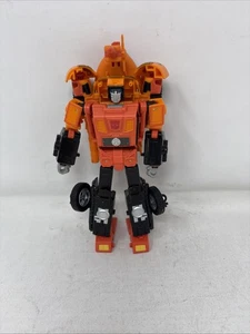 Transformers G1 Triple Changer Sandstorm Legacy United Leader Class - Foto 1 di 1
