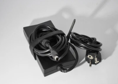 Dell Latitude D620 D630 D820 D830 D600 D610 D620 Netzteil PSU 130W Original Dell - Bild 1 von 4