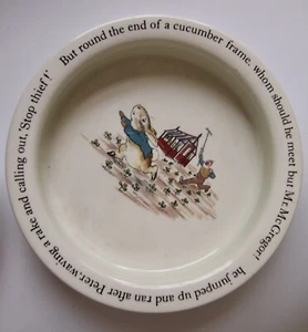 Vintage Wedgwood Etruria and Barlaston Beatrix Potter Peter Rabbit Baby Bowl - Picture 1 of 4