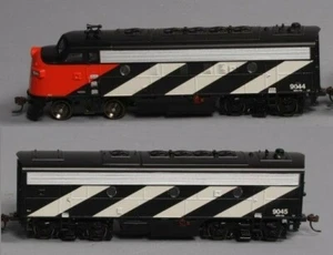 HO F7A/F7B Set CN Canadian National A-Powered B-Dummy DC NIB NOS Item# 80393 - Picture 1 of 5