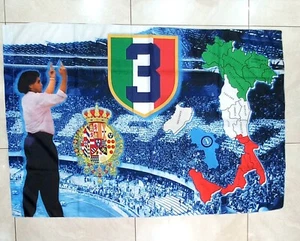 bandiera 140x90 NAPOLI Campione D’Italia Scudetto Bandierone Maradona Stadi - Foto 1 di 1