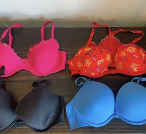 Victoria’s Secret Bras Lot Of 4 - 34B SEXY❤️💜 - Picture 1 of 5