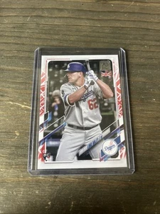 2021 Topps Edizione UK - Luke Raley #114 Union Jack /99 (RC) - Foto 1 di 2