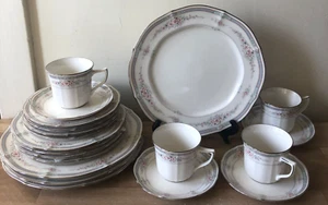Noritake Rothschild 20 piece Set: 4 Place Settings - Picture 1 of 6