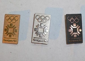 1984 Winter Olympics Sarajevo Yugoslavia 3 Pins Badges with Official Logo - Picture 1 of 4