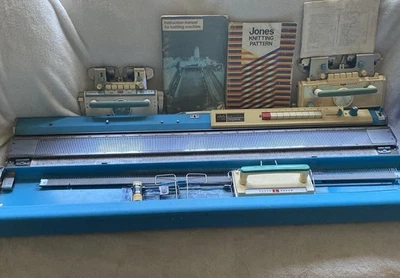 JONES/BROTHER KH-588 KNITTING MACHINE  & ACCESSORIES - Image 1 of 4