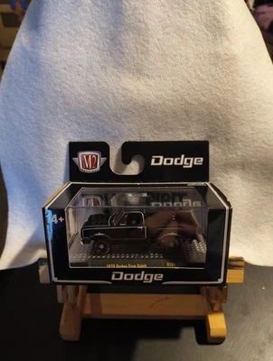 Dodge True Spirit Stepside 1978 negro máquinas M2 negro nuevo Foto 1 de 4